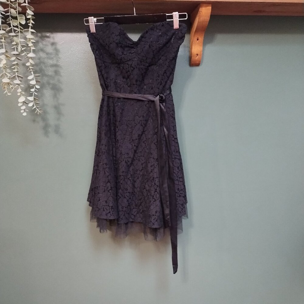 H&M | Strapless Lace Dress